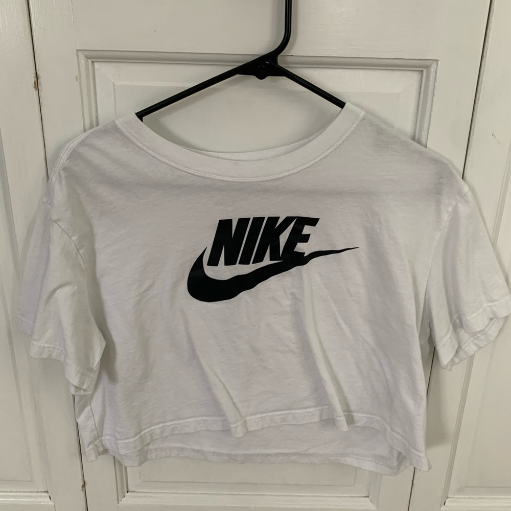 White Nike Cropped Tee